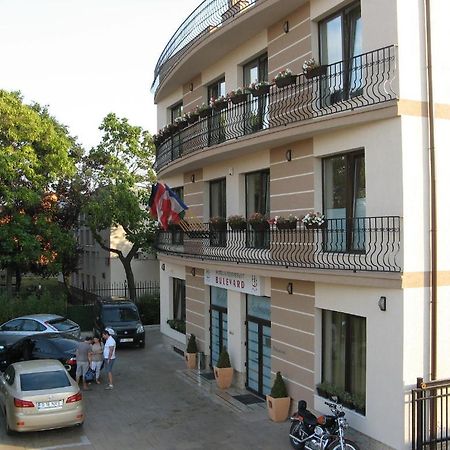 Hotel Bulevard 오라데아 외부 사진